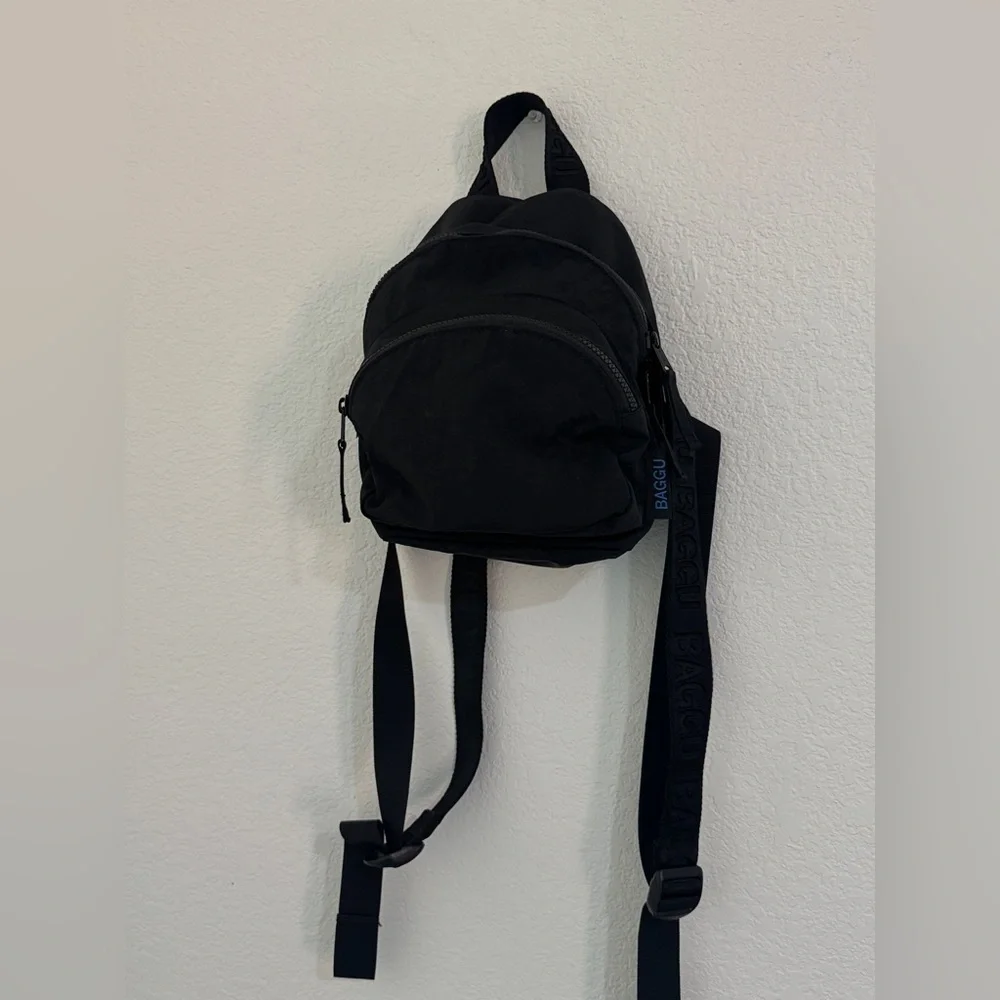 BAGGU Black Mini Backpack - Everyday Women's Bag - Picture 2 of 7